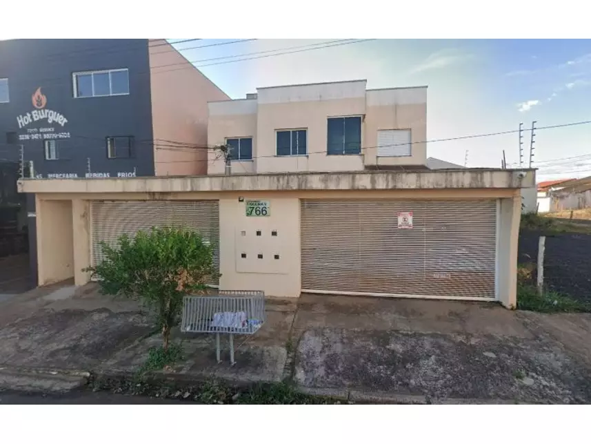 Apartamento com 1 Vaga em Leilão