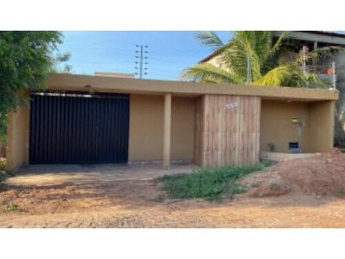 Casa Residencial em Bodelandia - 3 Quartos, 3 Banheiros