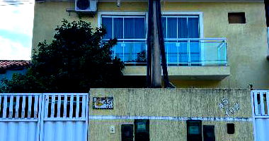 Casa com 1 quarto, 2 banheiros, 1 vaga e 75m² construída