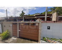 Casa com 2 quartos, 1 suíte, 1 banheiro e 1 vaga de garagem