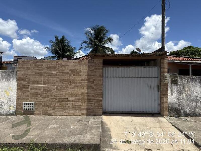 Casa com 2 Quartos e 2 Banheiros em Santa Rita - PB