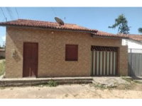 Casa em leilão com 110,71m² de área construída
