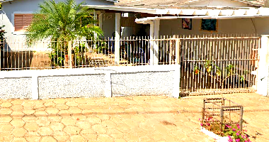 Casa com 51,255m² em Jardim Albertina