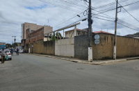 Imóvel comercial com 3 pavimentos e 250m² em Ipaba