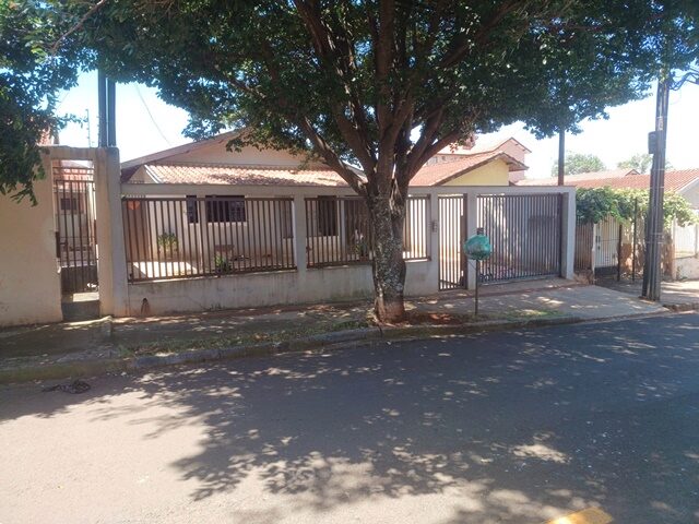 Lote 238 - Terreno 248m² com Casa 119m² em Londrina/PR
