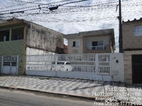 Casa com 2 quartos e 1 vaga em Praia Grande