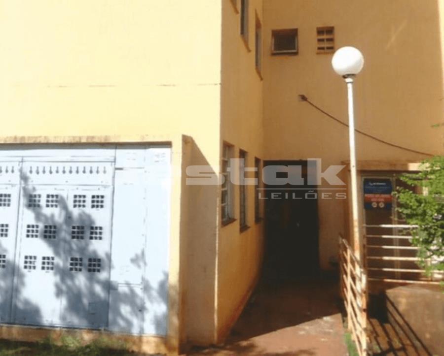 Apartamento com 2 quartos, 1 vaga, 42m²