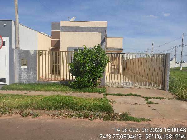 Casa com 2 Quartos e 1 Vaga em Jardim Morada do Sol