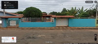 Casa com 6 quartos, 3 banheiros, área construída de 62m² e piscina