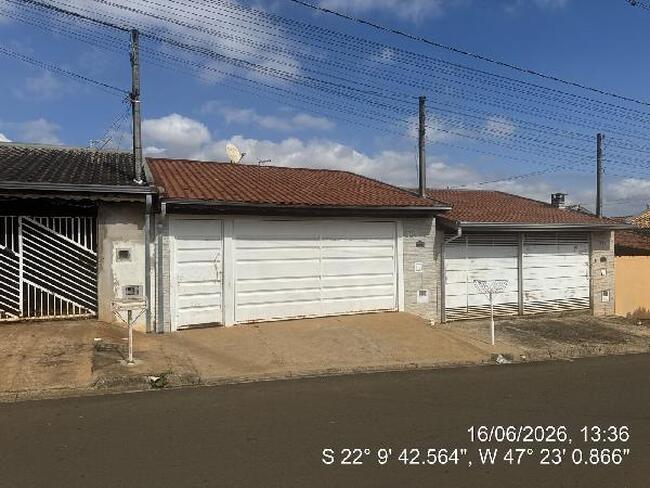 Casa com 2 quartos, 1 vaga e 53,46 m² privativos