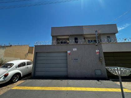 Casa Ocupada com 153m² de Área Construída em Goiânia