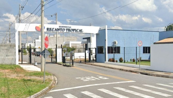 Casa em Condomínio Ocupada com 96 m²