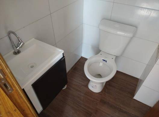Casa com 3 quartos, 2 banheiros, 2 vagas, 92m² construída, ocupada
