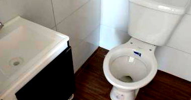 Casa com 3 quartos, 2 banheiros, 2 vagas, 92m² construída, ocupada