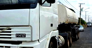 Cavalo Mecânico Volvo FH 12 380 Ano 2003/2003 Trucado 6x2