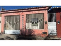 Casa com 1 vaga, 69m² construídos, ocupada