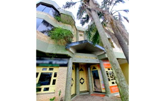 Box de garagem com 17,77m² em condomínio