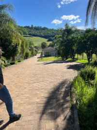 Fração Ideal de Lote Rural com Casa e Piscina