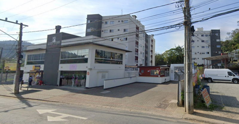 Apartamento 2 quartos, 1 banheiro, 67m² privativos, desocupado