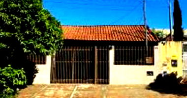 Casa com 184m² construídos, ocupada