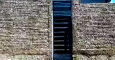 Casa em leilão com 3 quartos e 2 banheiros