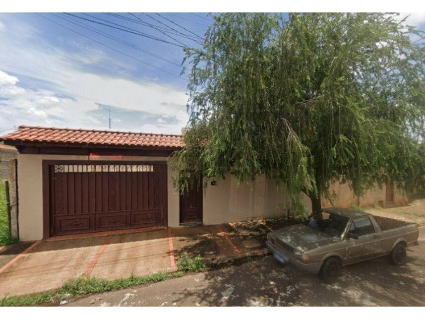 Casa Desocupada com 480m² de Terreno em Jardim Alto Limpo