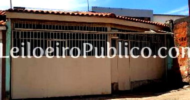 Casa em Brasília com 3 quartos e 220m²