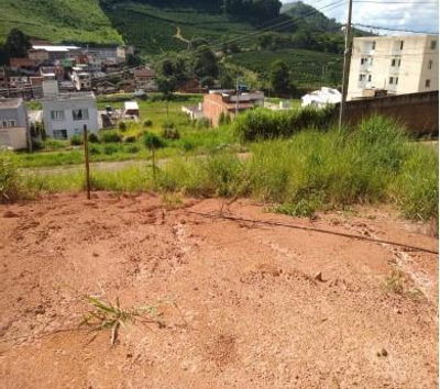 Terreno Urbano de 200m² no Loteamento Heringer 3 em Reduto/MG
