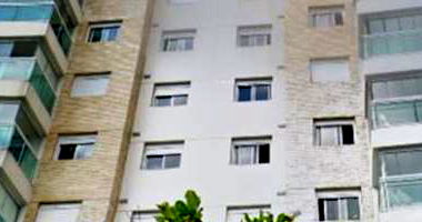 Apartamento com 2 Quartos e 2 Vagas em Condomínio Fechado