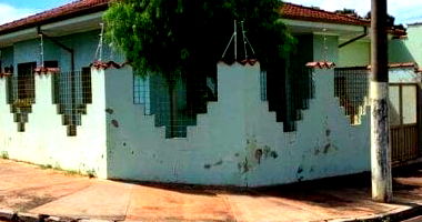 Casa com 3 quartos em Jardinópolis, SP