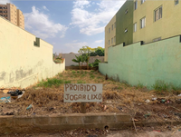 Terreno de 395 m² em loteamento regular