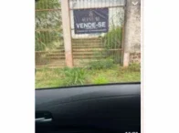 Terreno com Edificação em Péssimo Estado para Investimento