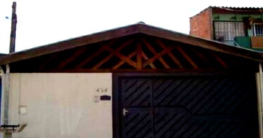 Casa com 3 quartos, 2 banheiros, 2 vagas, 124.7m² construída, ocupada