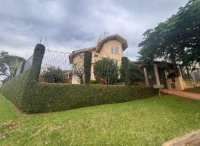 Casa Ocupada com 146m² de Área Construída