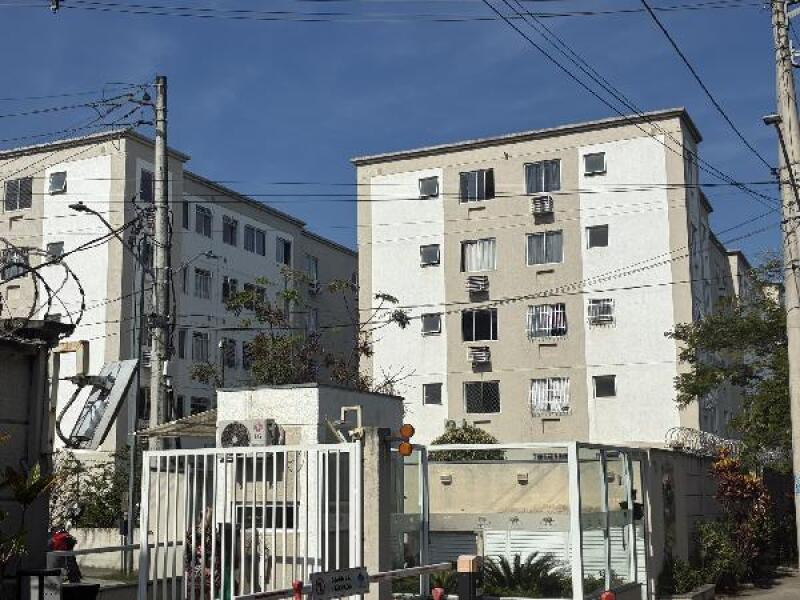 Apartamento com 2 Quartos e 1 Vaga no Campo Grande