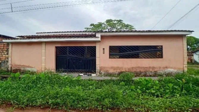 Casa Ocupada em Castanhal-PA com 96 m²