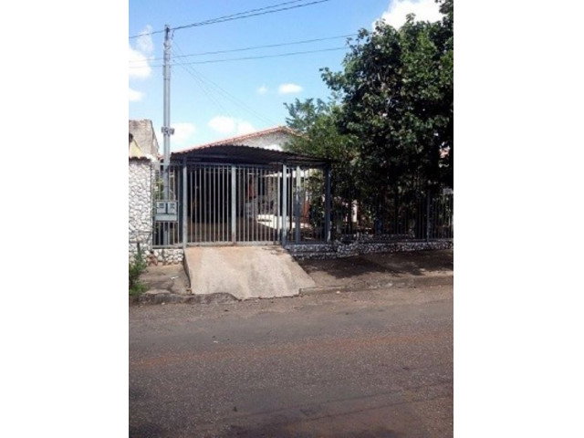 Casa com 3 quartos em Goiânia/GO