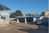 Casa de 2 andares com garagem para 2 veículos, 360m², desocupada