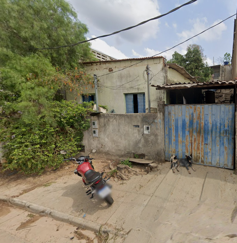 Duas Casas com 3 Quartos em Cláudio/MG