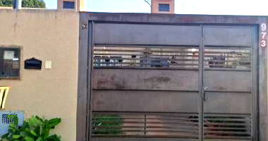 Casa com 2 Quartos e 1 Vaga em Campo Grande