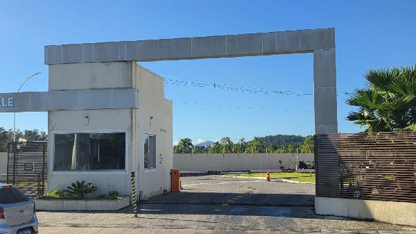 Apartamento com 2 quartos e 40m² de área privativa