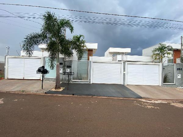 Casa 3 quartos, 2 banheiros, 85m² construída, 1 vaga, desocupada