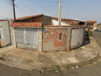 Casa em Mogi Mirim com 2 Quartos e 1 Banheiro