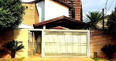 Casa com 1 quarto, 4 banheiros e 574,25 m² construídos