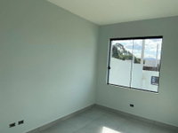 Casa com 2 dormitórios e 1 banheiro em Campo Largo - PR