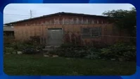 Casa com 25% de terreno, madeira, 1 quarto, 1 banheiro, 61.87m²