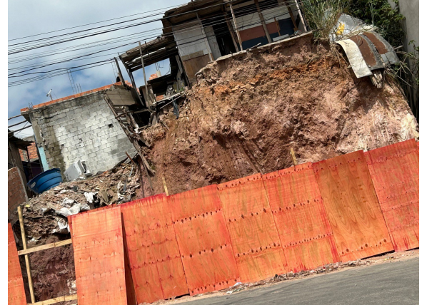 Terreno amplo de 1.109,90 m² no Parque Lgia