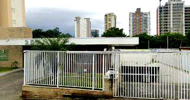 Box de garagem 12,96m² com área privativa e comum