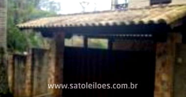 Casa em Cotia com 2 Praças de Leilão