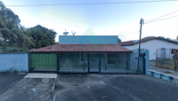 Casa no Centro de Nova Roma/GO com 2 lotes